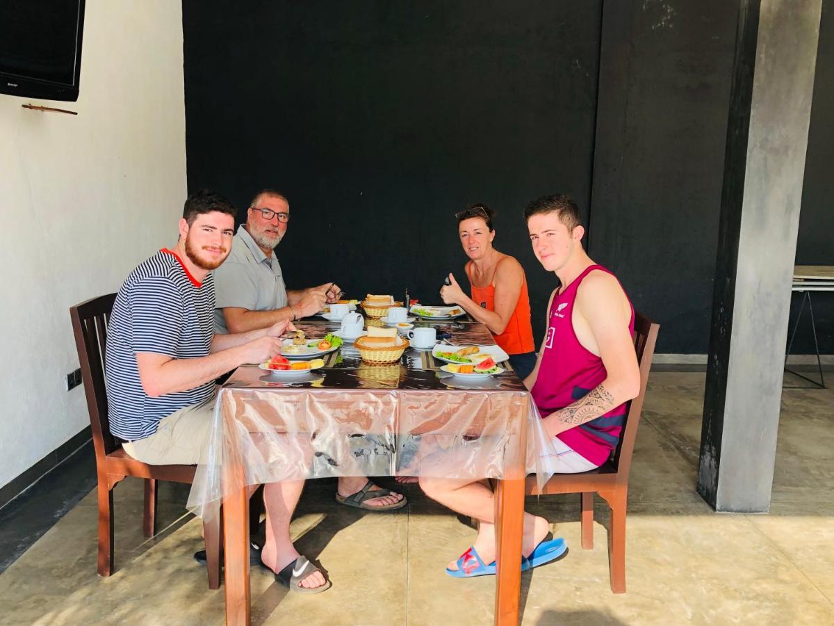 Bony'S Holiday Inn Negombo Kültér fotó