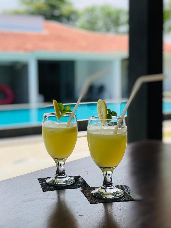 Bony'S Holiday Inn Negombo Kültér fotó