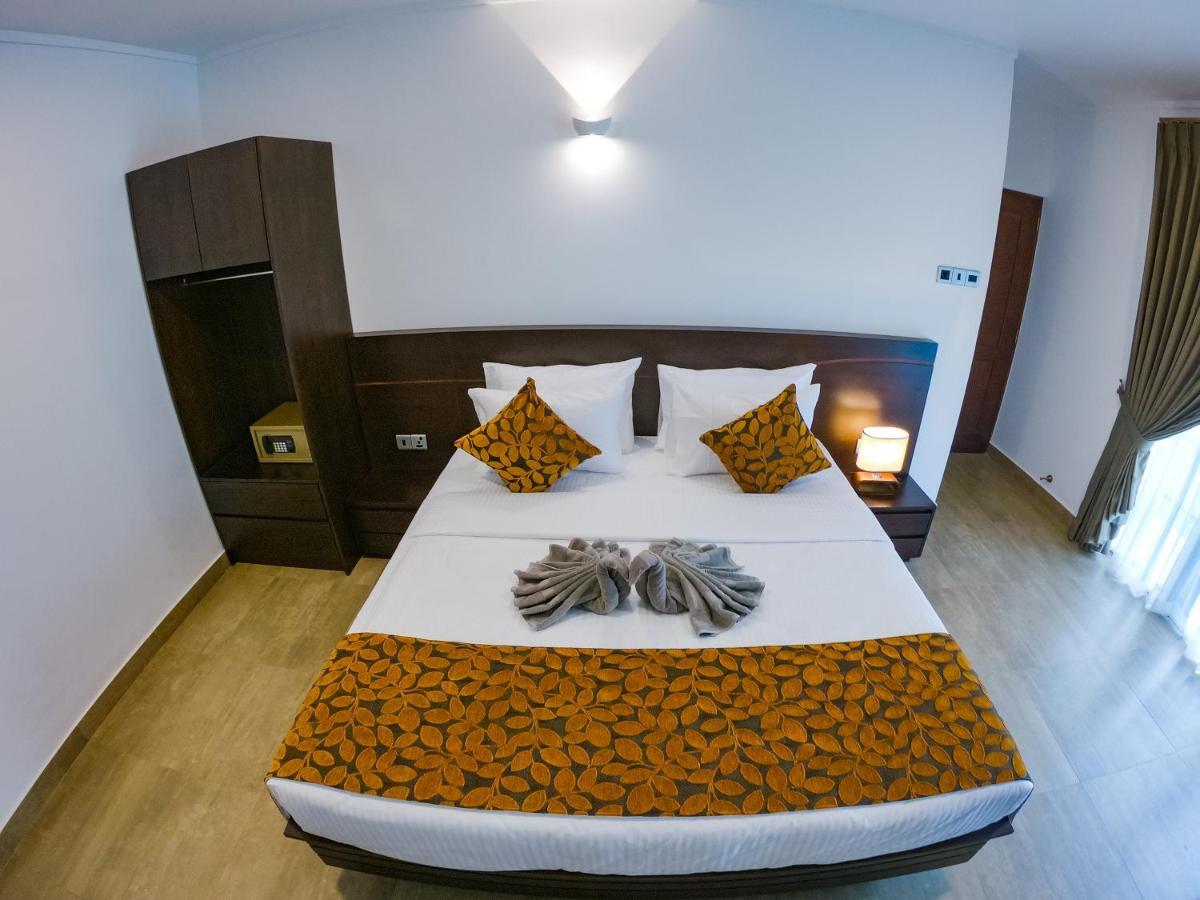 Bony'S Holiday Inn Negombo Kültér fotó