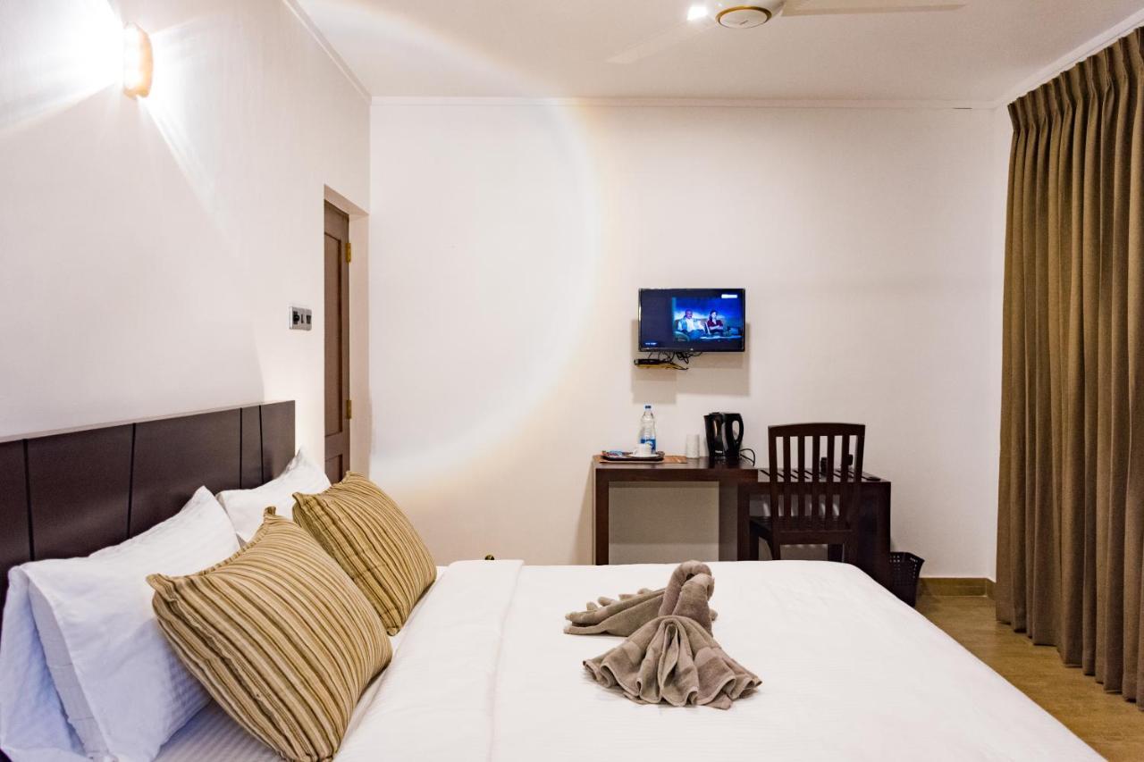 Bony'S Holiday Inn Negombo Kültér fotó
