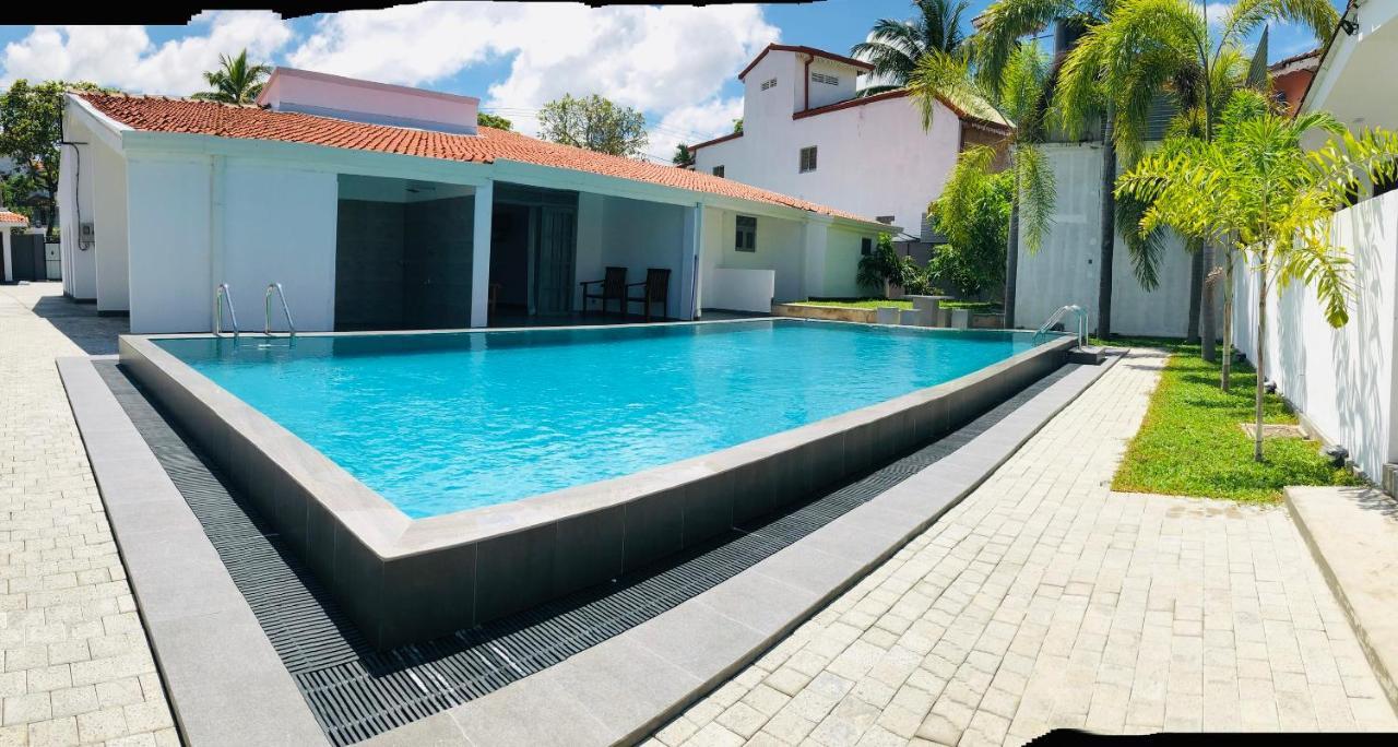 Bony'S Holiday Inn Negombo Kültér fotó