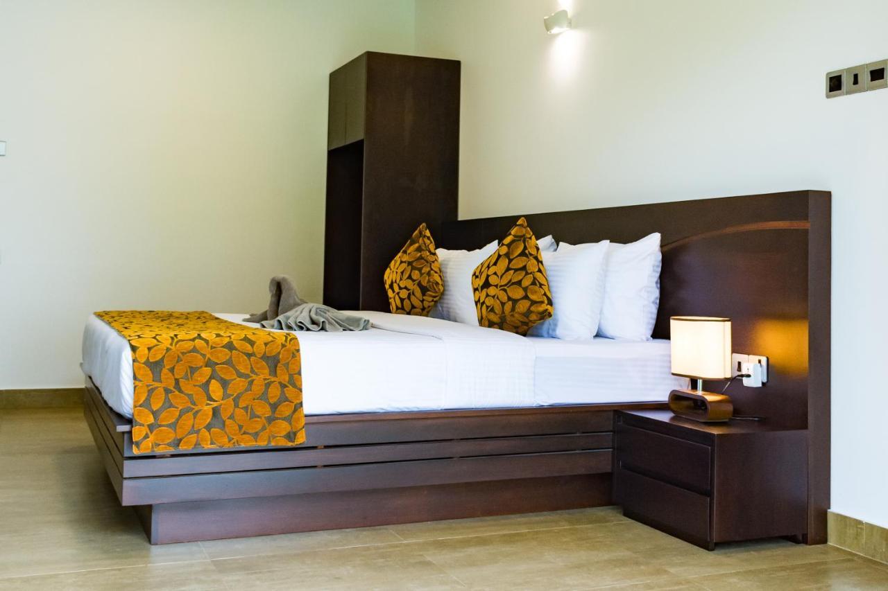 Bony'S Holiday Inn Negombo Kültér fotó